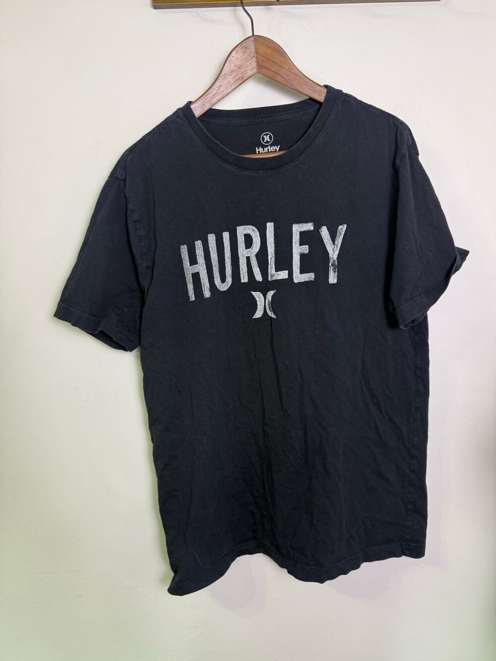 Hurley Men’s T-Shirt Medium Black Short Sleeve Logo Graphic Tee Surf Skate